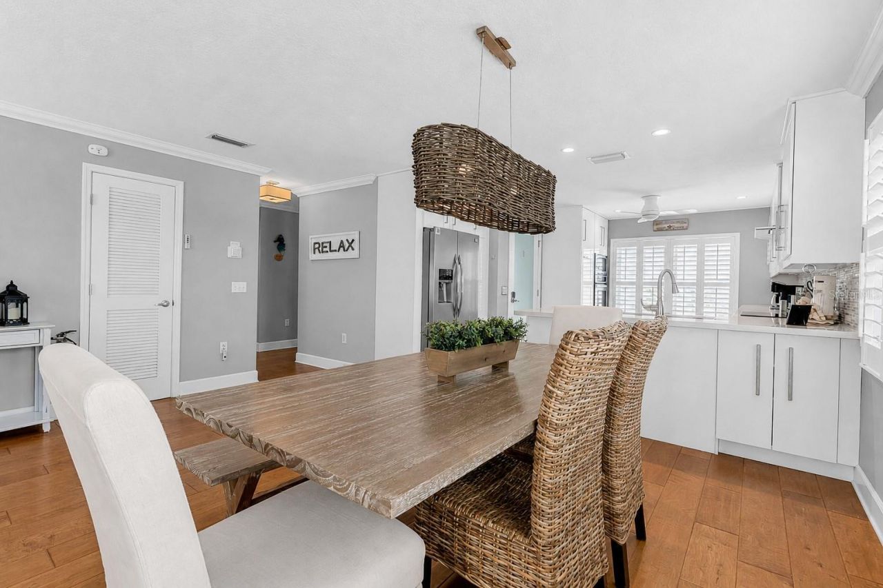 2300 Avenue B, Bradenton Beach, FL 34217 Photo