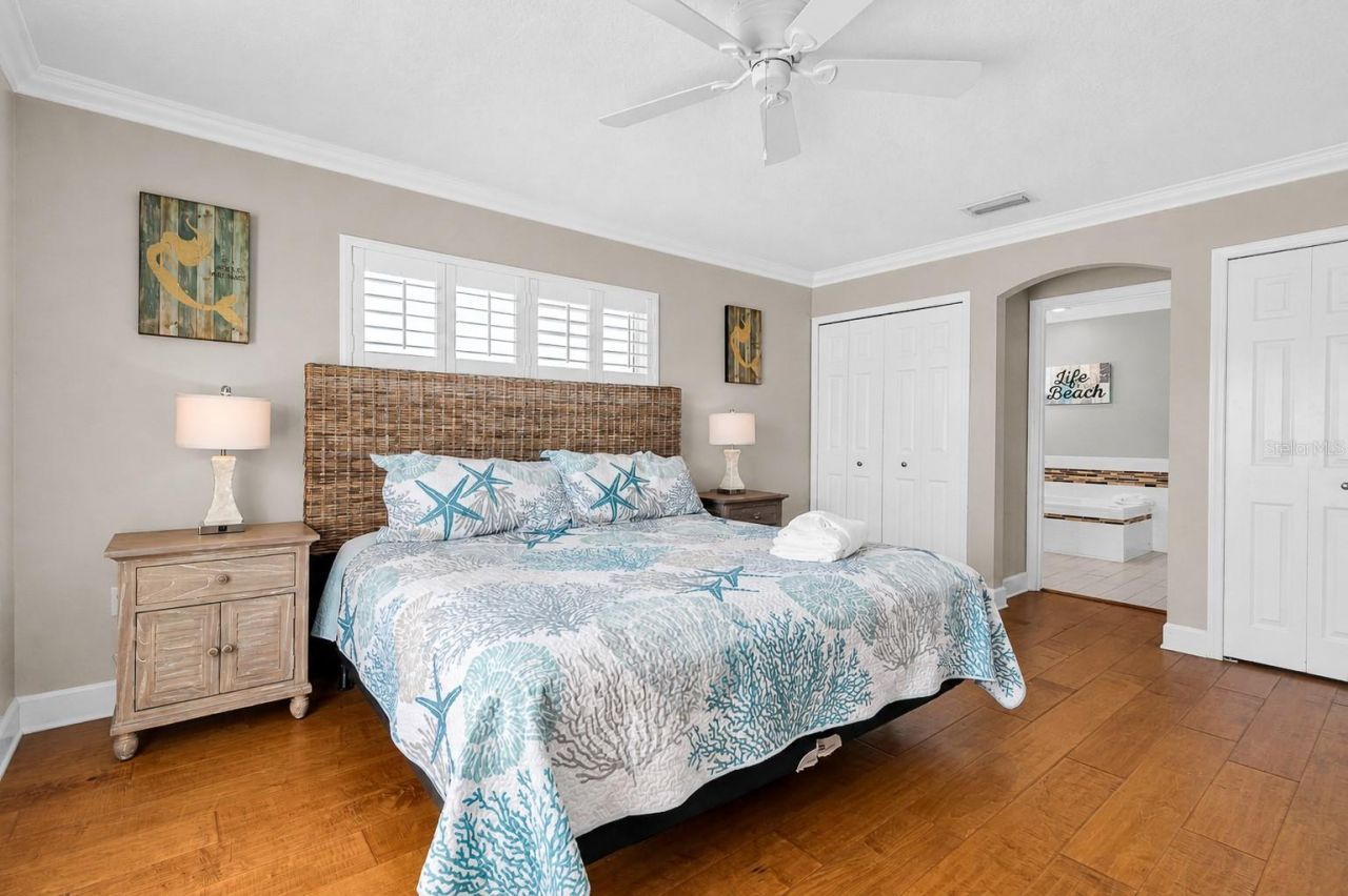2300 Avenue B, Bradenton Beach, FL 34217 Photo