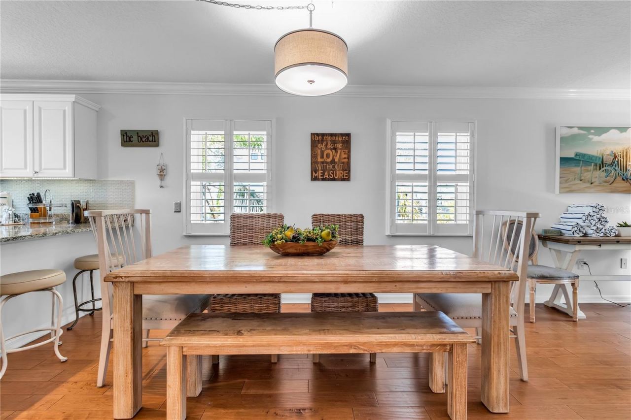 2300 Avenue B, Bradenton Beach, FL 34217 Photo
