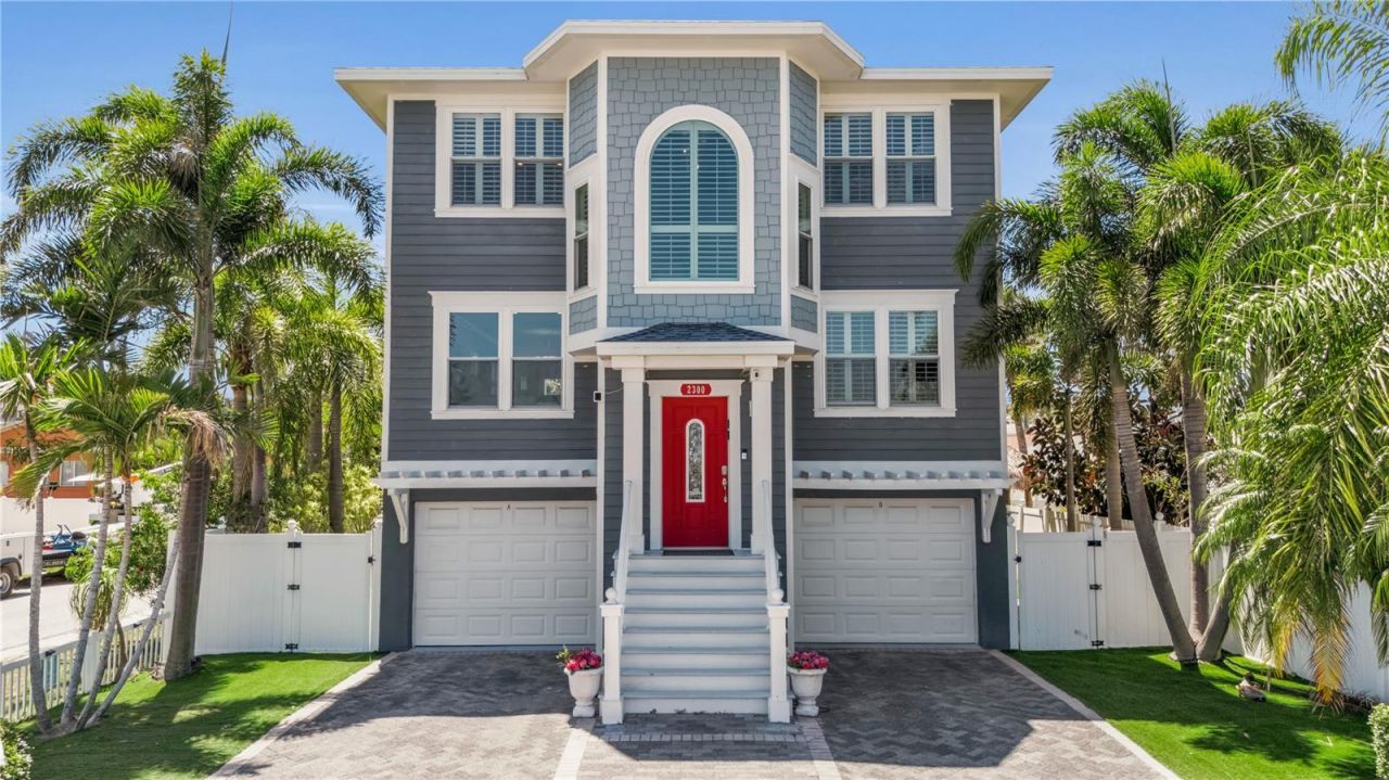 2300 Avenue B, Bradenton Beach, FL 34217 Photo
