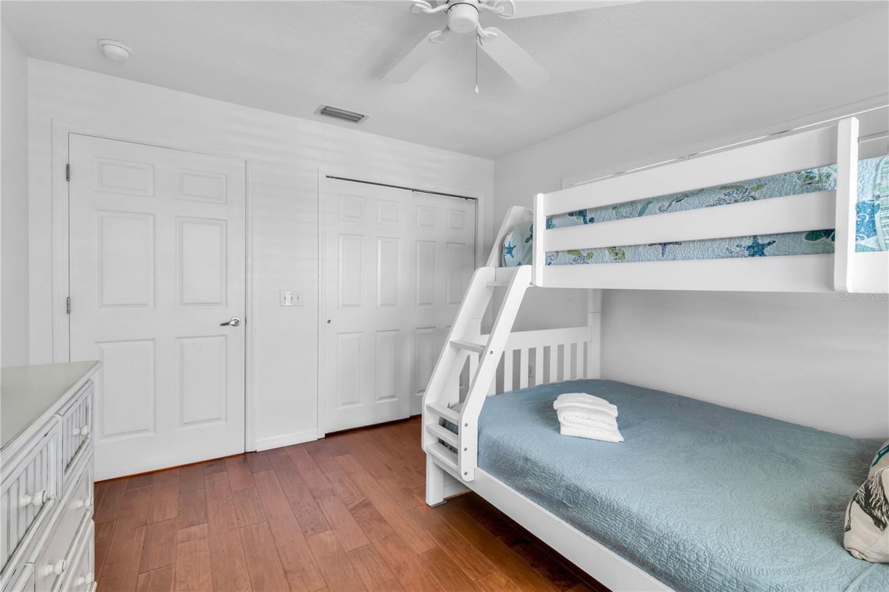 2300 Avenue B, Bradenton Beach, FL 34217 Photo
