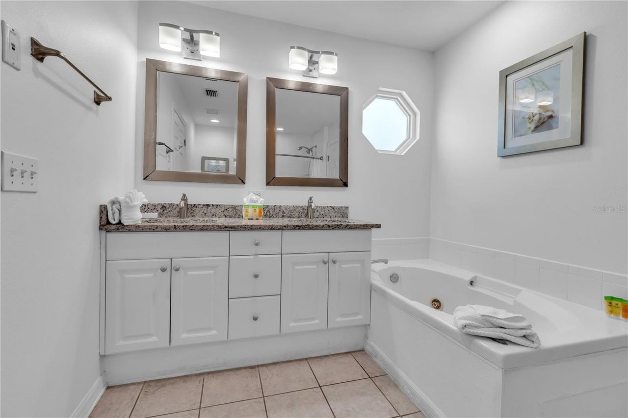 2300 Avenue B, Bradenton Beach, FL 34217 Photo