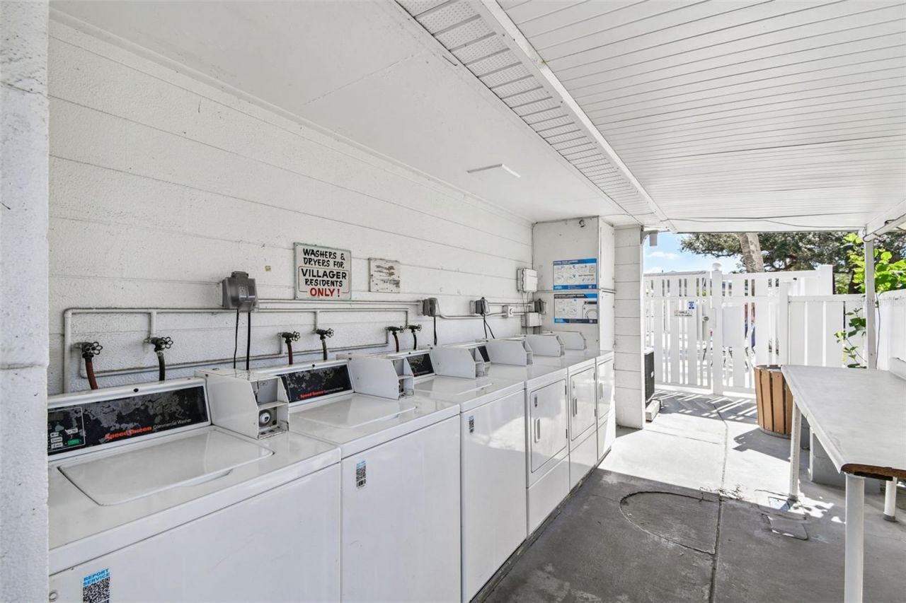 6072 Arlene Way , Bradenton, FL 34207 Photo