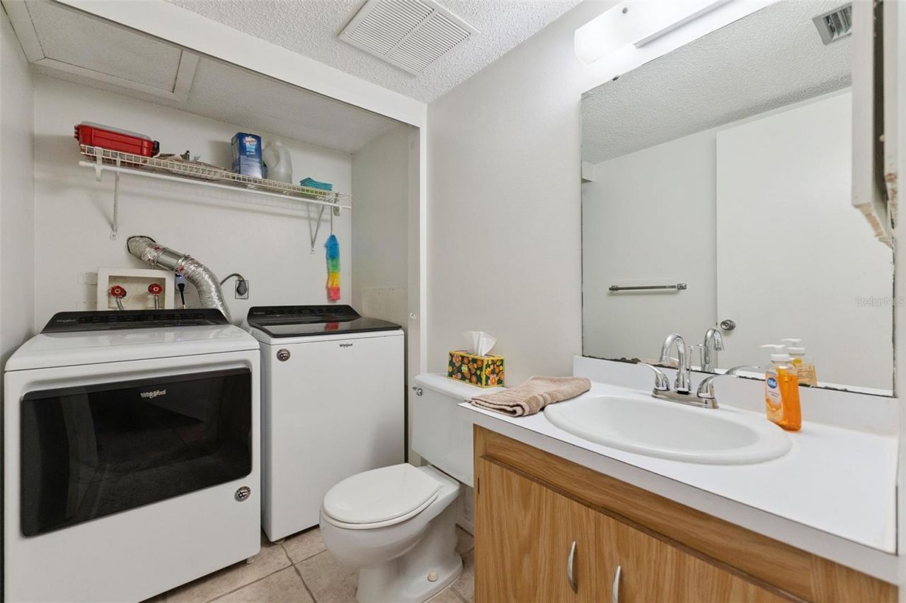 201 Club House Boulevard, Unit 201, New Smyrna Beach, FL 32168 Photo