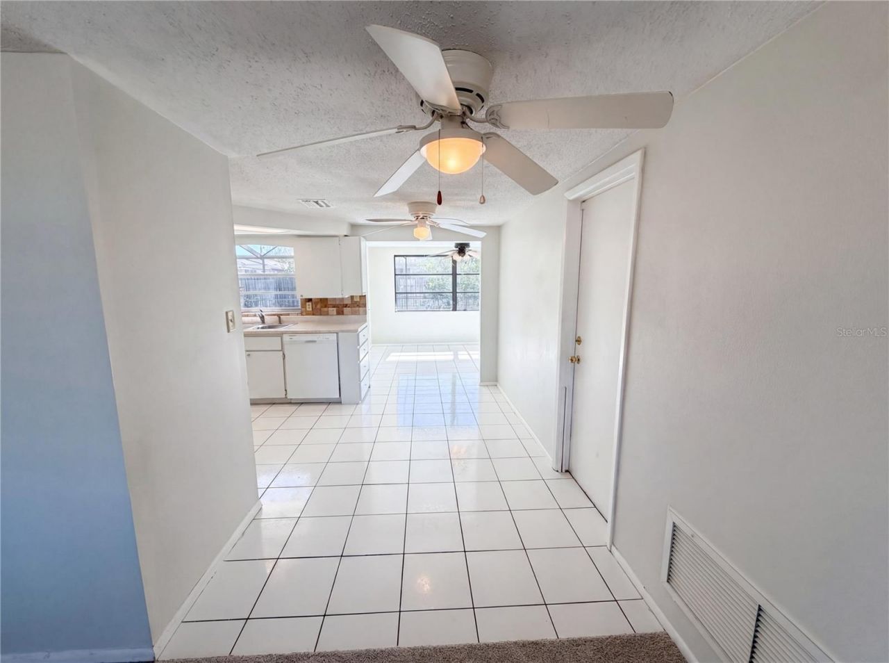 9236 Mark Twain Lane , Port Richey, FL 34668 Photo