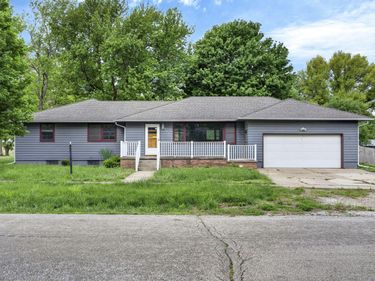 801 MOBILE Avenue, FARRAGUT, IA 51639