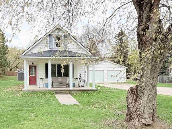 121 W Division Street, Boyne City, MI 49712