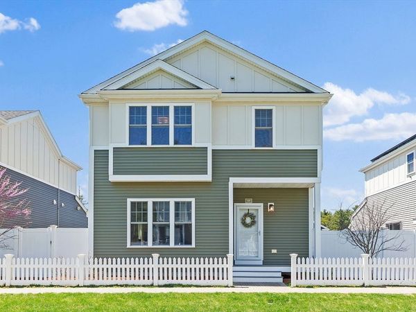 13 Cleary Cir, Unit 13, Norfolk, MA 02056