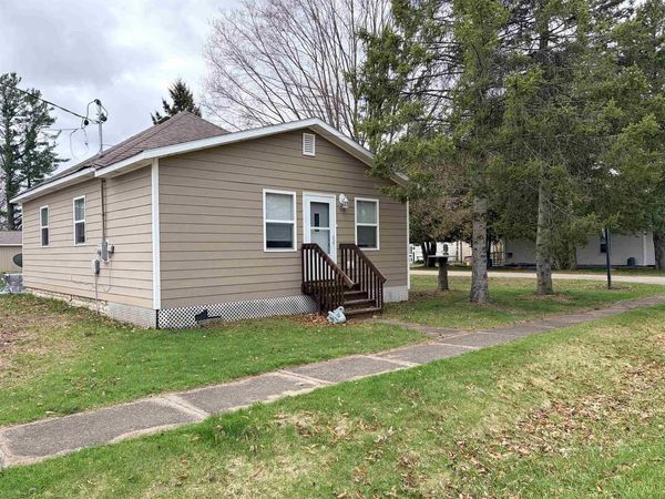 533 MILL STREET, White Lake, WI 54491