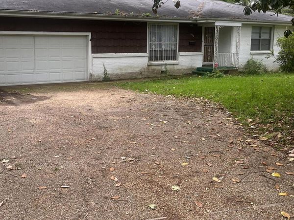 2238 Alta Woods Terrace, Jackson, MS 39204