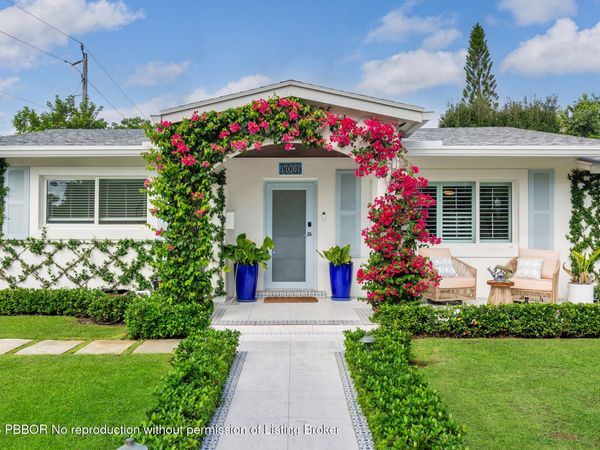 8001 Arlington Place, West Palm Beach, FL 33405