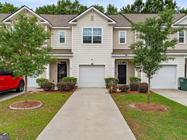 27 Villas Of Garrard Drive, Savannah, GA 31405