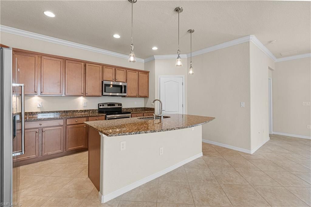 11284 Red Bluff Ln , Fort Myers, FL 33912 Photo