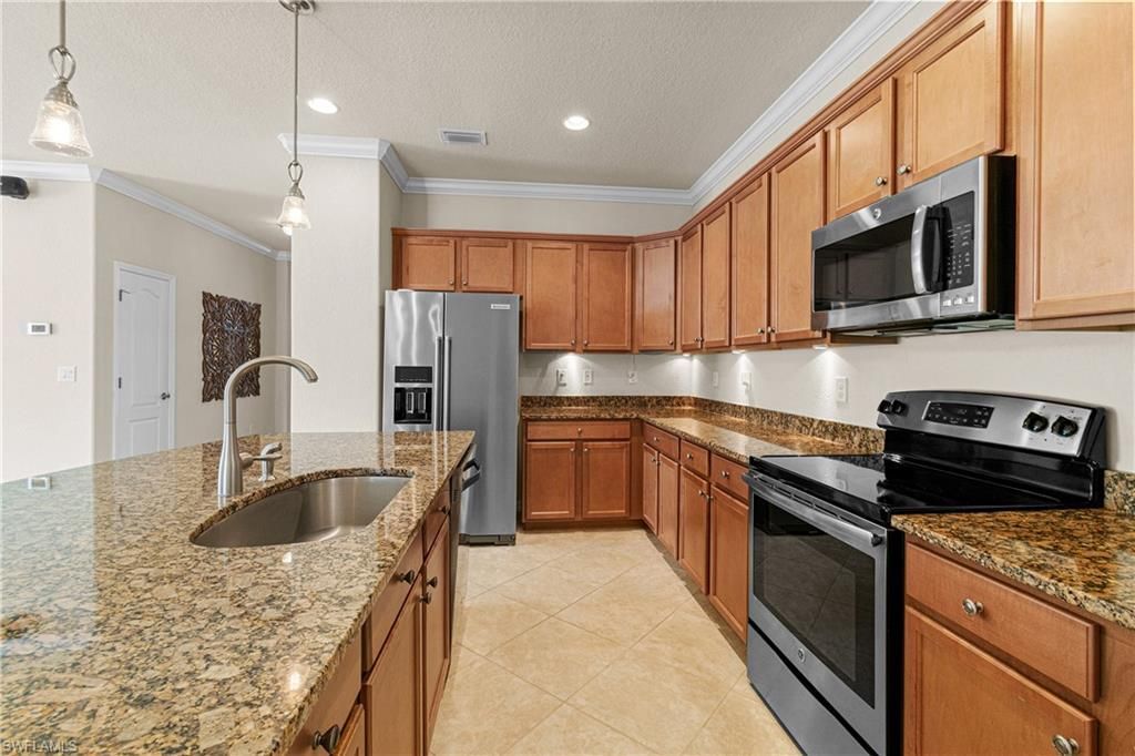 11284 Red Bluff Ln , Fort Myers, FL 33912 Photo