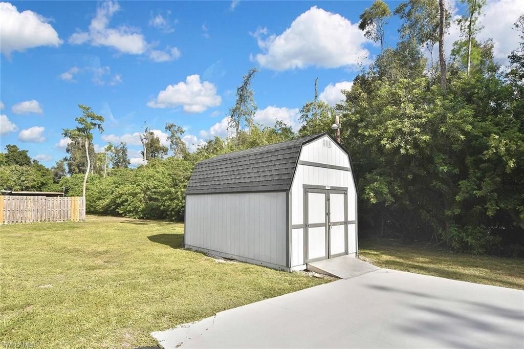 12206 Honeysuckle Rd, Fort Myers, FL 33966 Photo