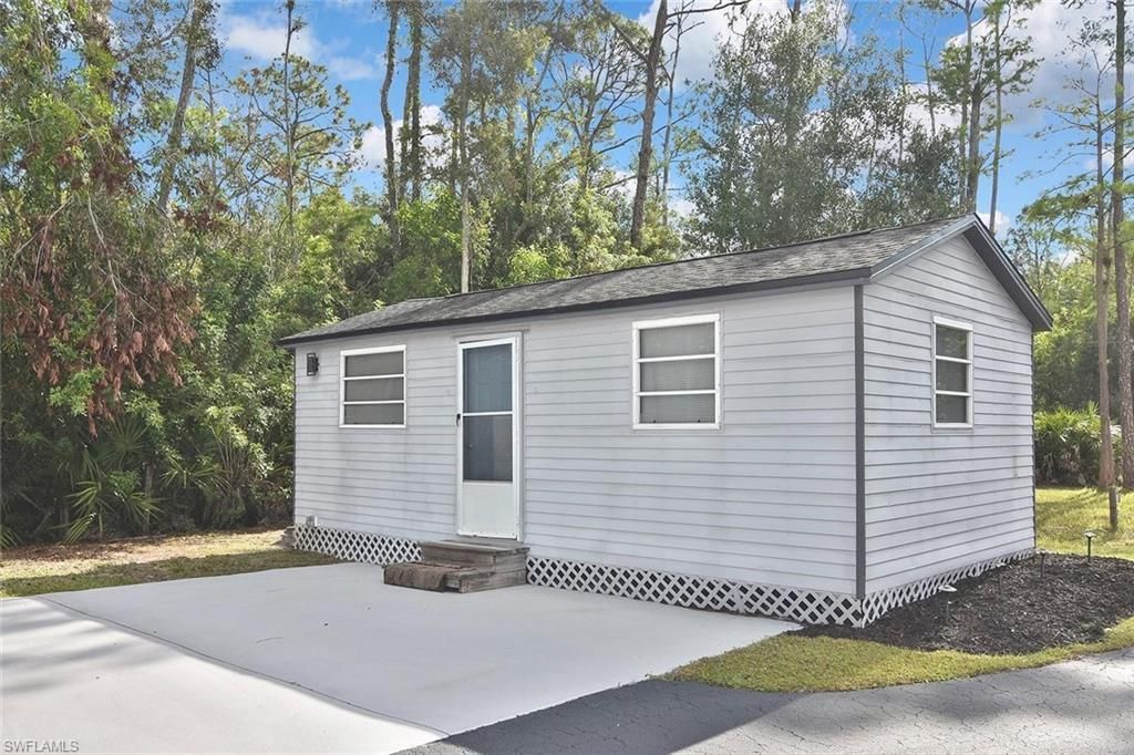 12206 Honeysuckle Rd, Fort Myers, FL 33966 Photo