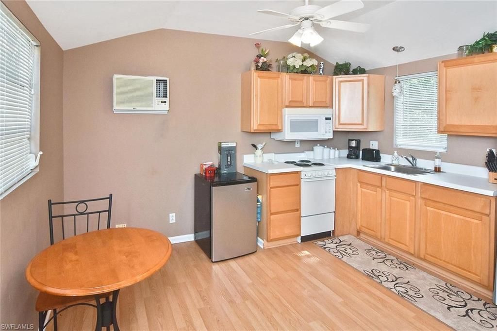 12206 Honeysuckle Rd, Fort Myers, FL 33966 Photo