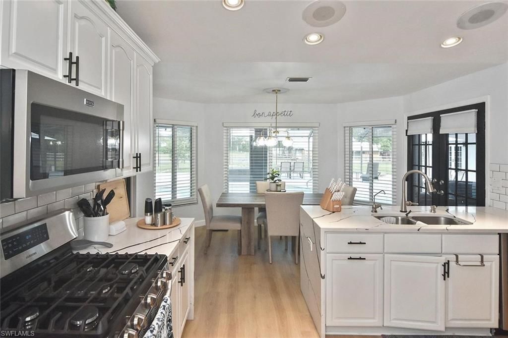 12206 Honeysuckle Rd, Fort Myers, FL 33966 Photo