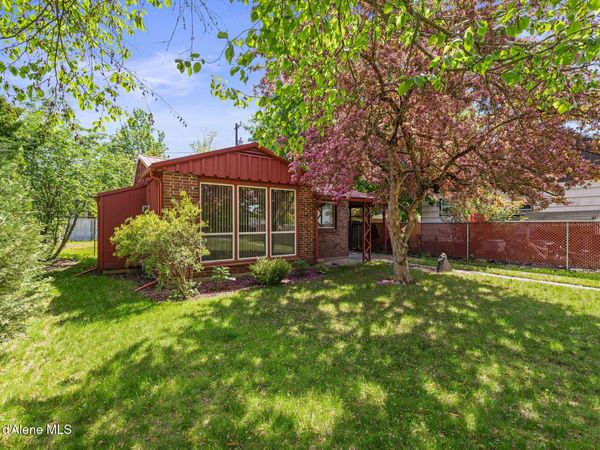 1004 N C ST , Coeur d'Alene, ID 83814