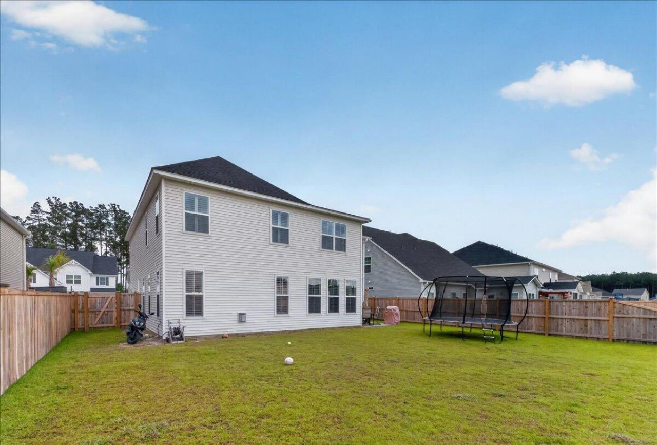 429 Rowley Lane Photo 41