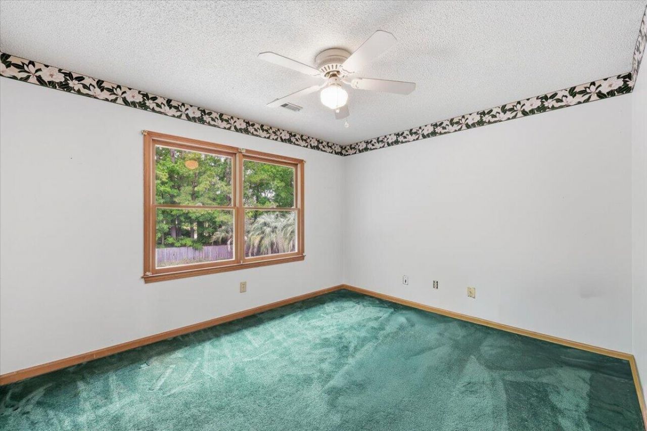 117 Queensbury Circle Photo 19