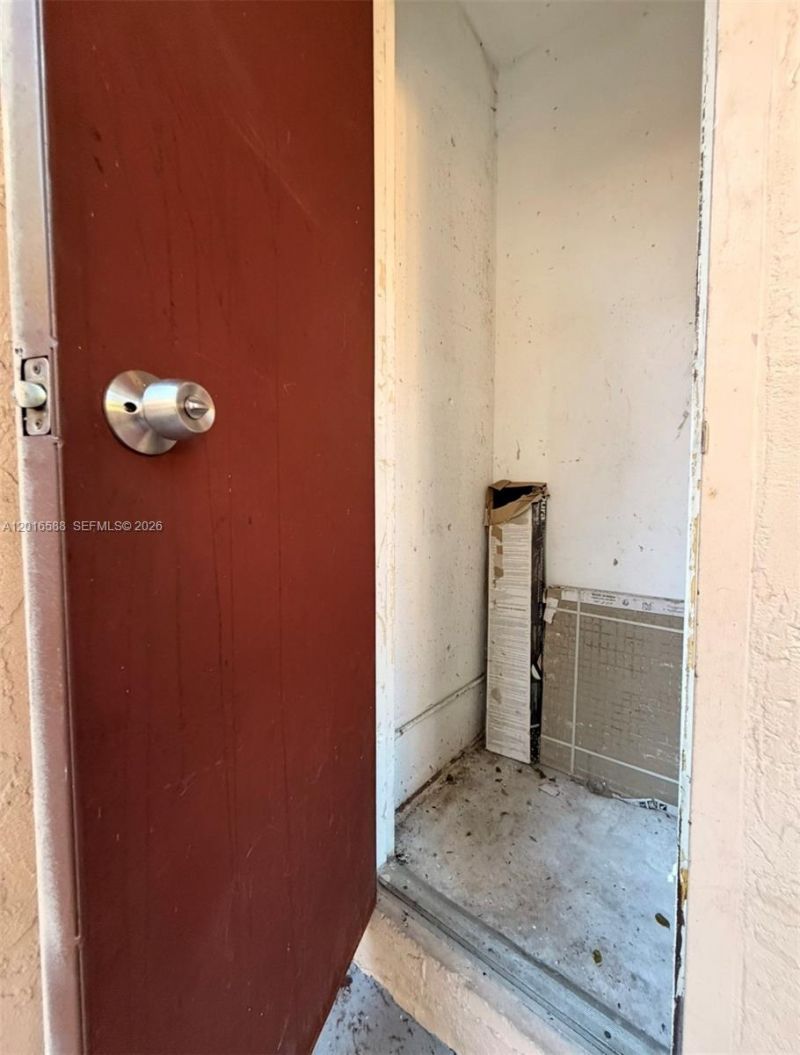 6170 SW 68th St , Unit 21, South Miami, FL 33143 Photo