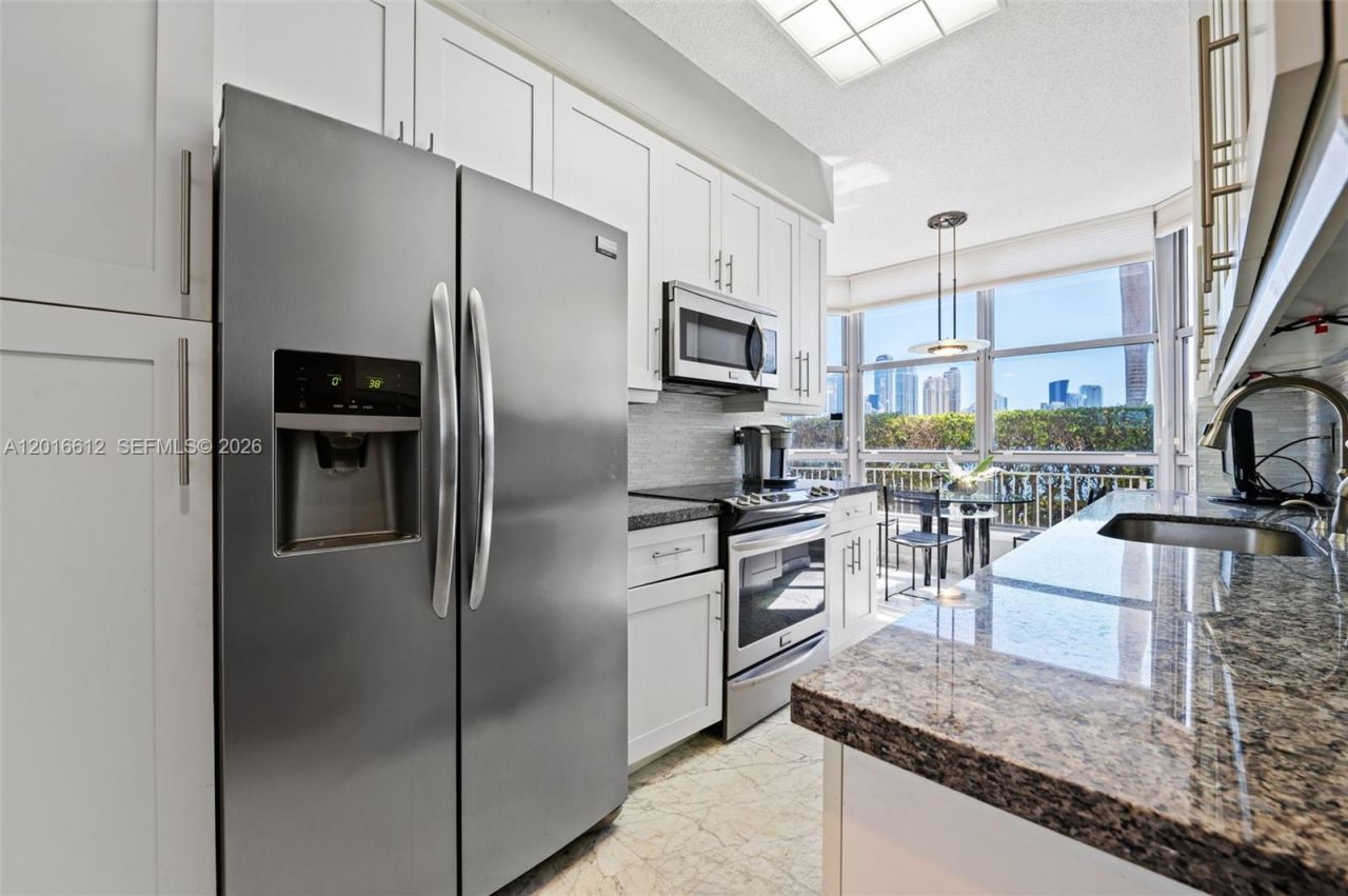 19101 NE 36th Ct , Unit 112, Aventura, FL 33180 Photo