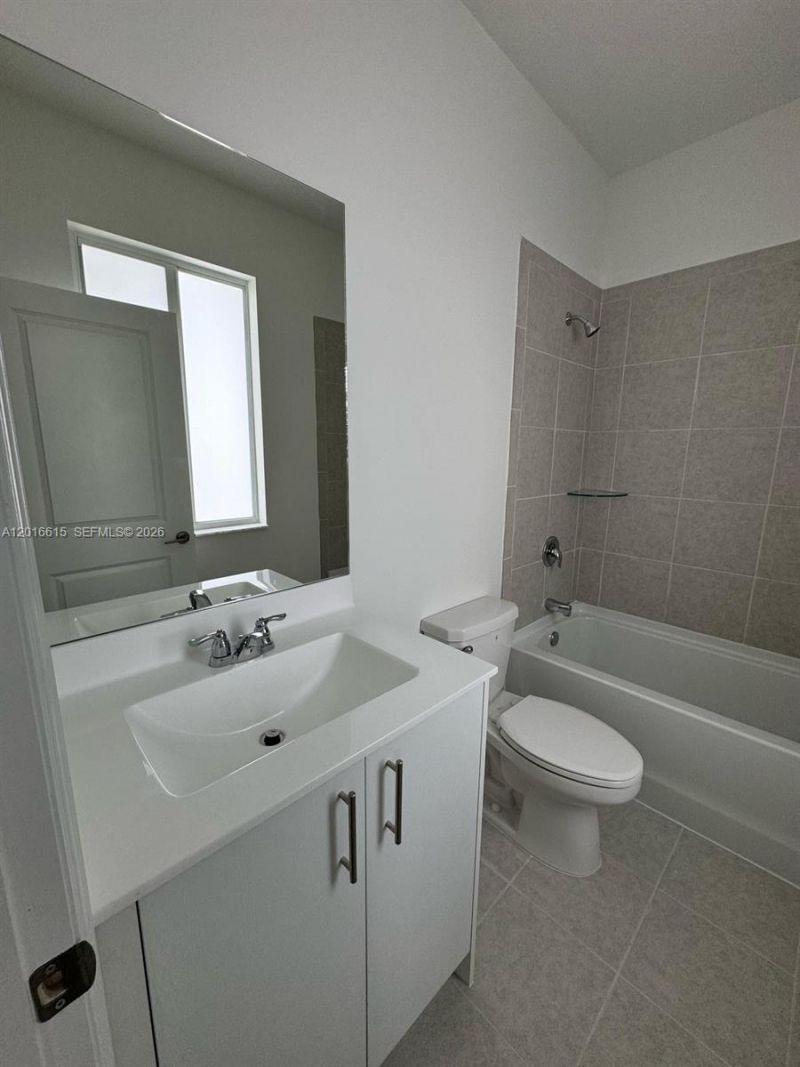663 SE 13th St Cir , Homestead, FL 33034 Photo
