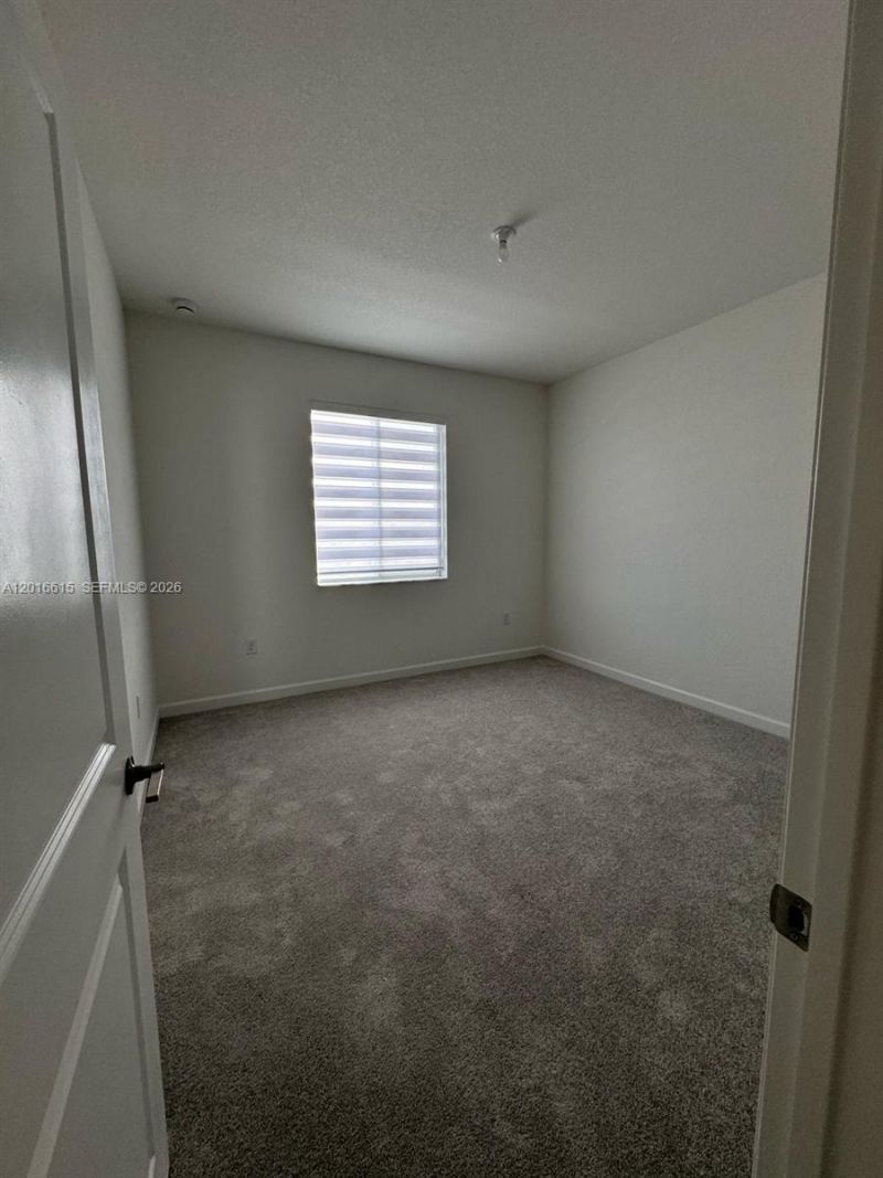 663 SE 13th St Cir , Homestead, FL 33034 Photo