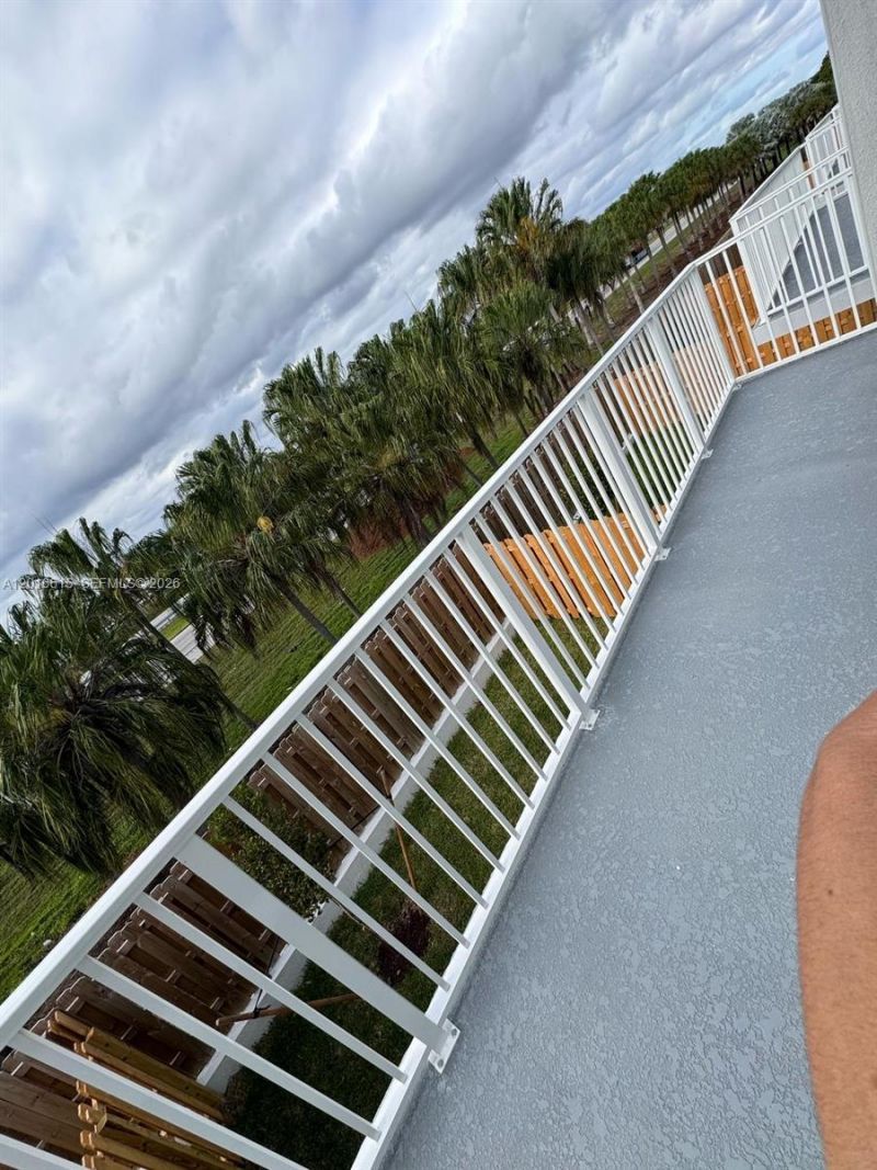 663 SE 13th St Cir , Homestead, FL 33034 Photo
