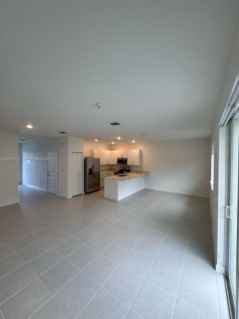 663 SE 13th St Cir , Homestead, FL 33034 Photo