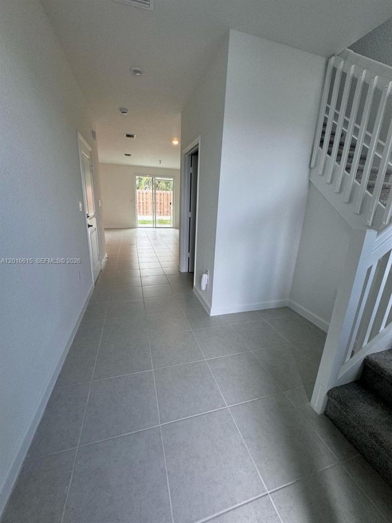 663 SE 13th St Cir , Homestead, FL 33034 Photo