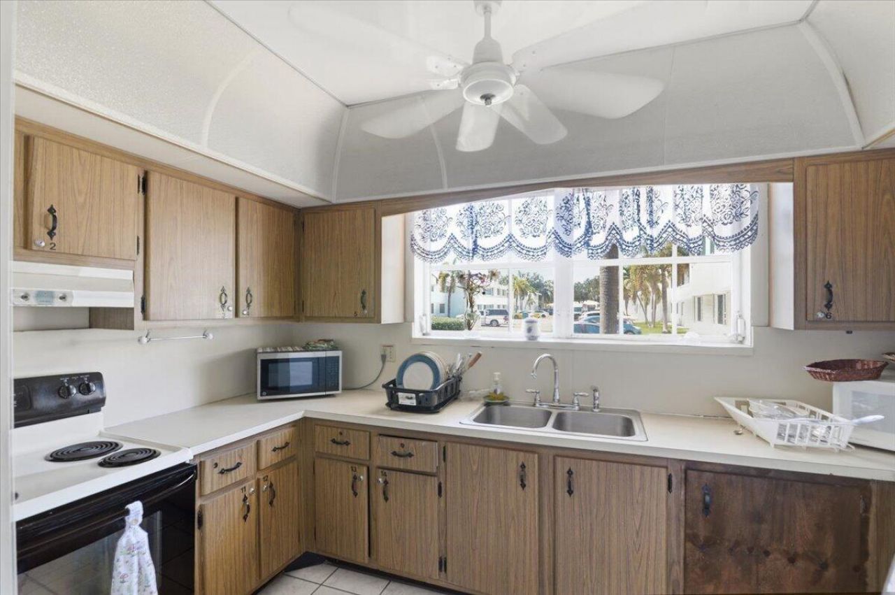 6261 NE 19th Avenue, Unit 1229, Fort Lauderdale, FL 33308 Photo