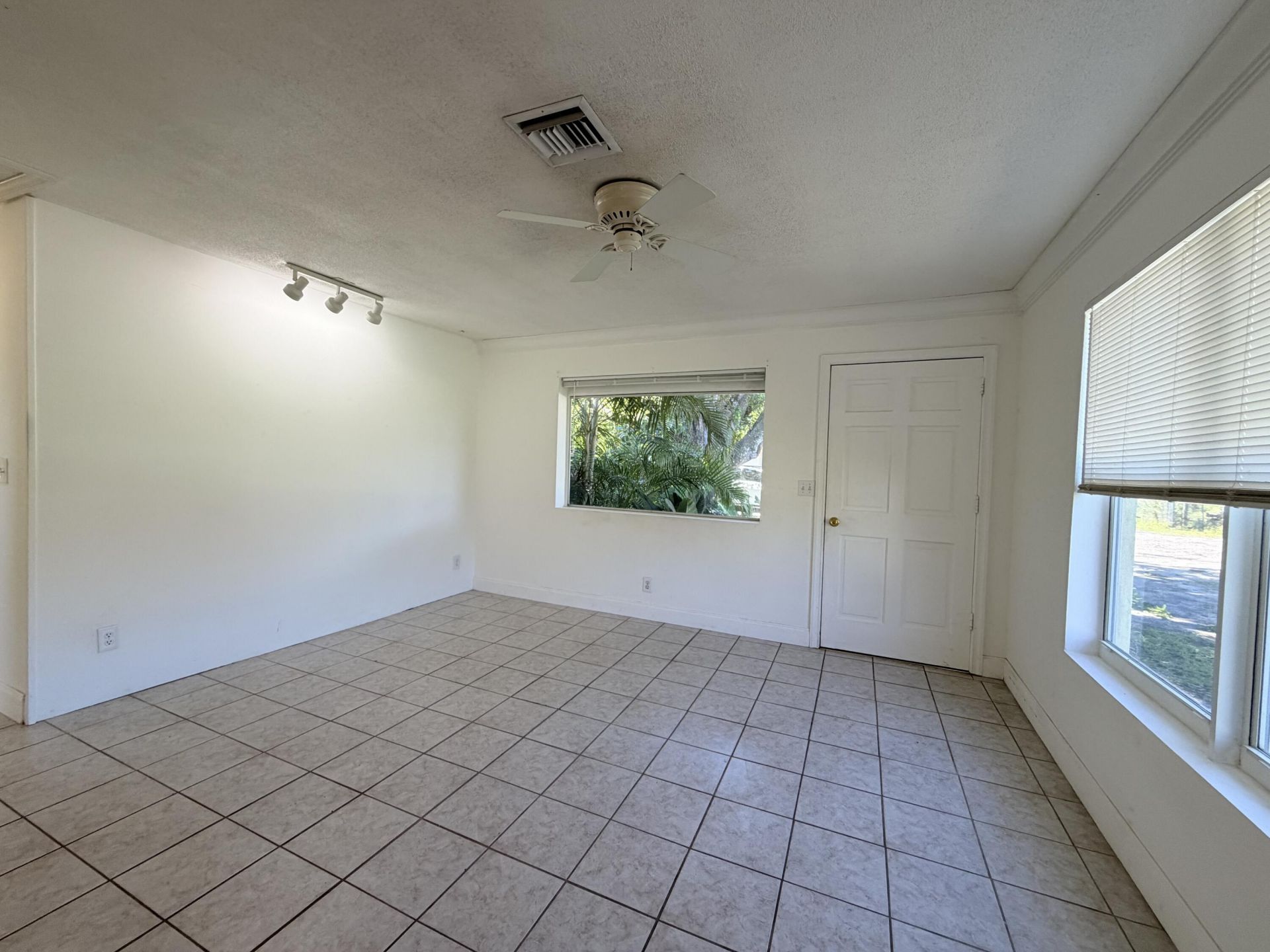 4905 Williams Road, Palm Beach Gardens, FL 33418 Photo