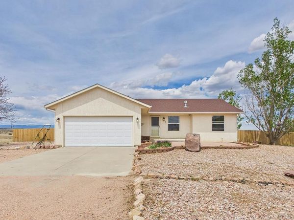 221 W Bywood Dr, Pueblo West, CO 81007