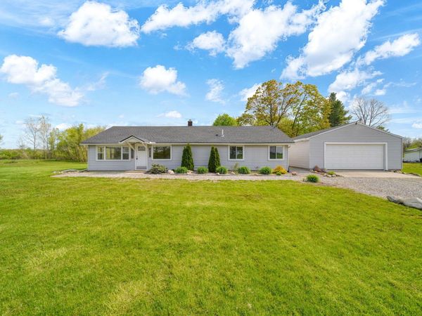 7224 W US Highway 223, Adrian, MI 49221