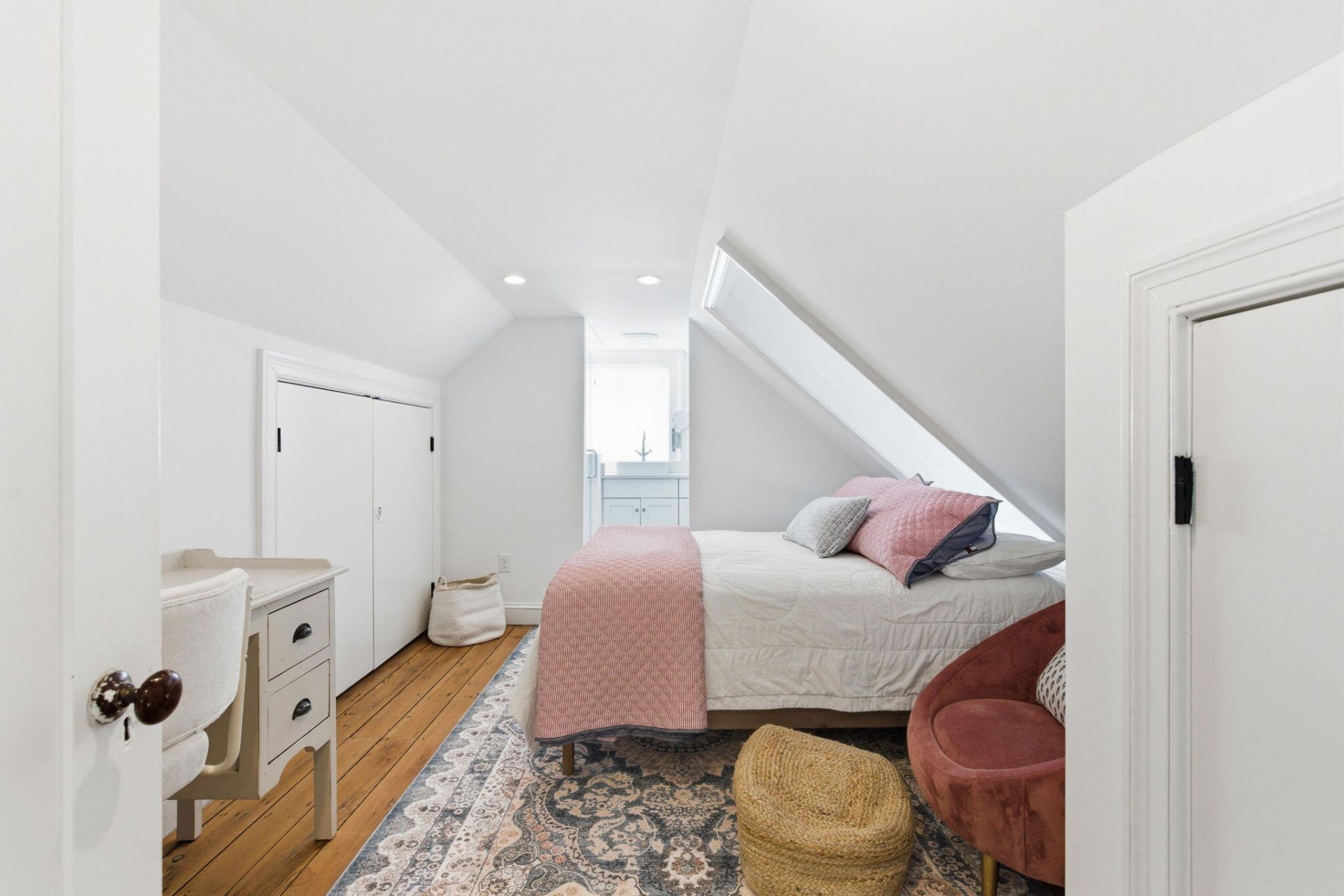 89 Ashley Avenue Photo 57