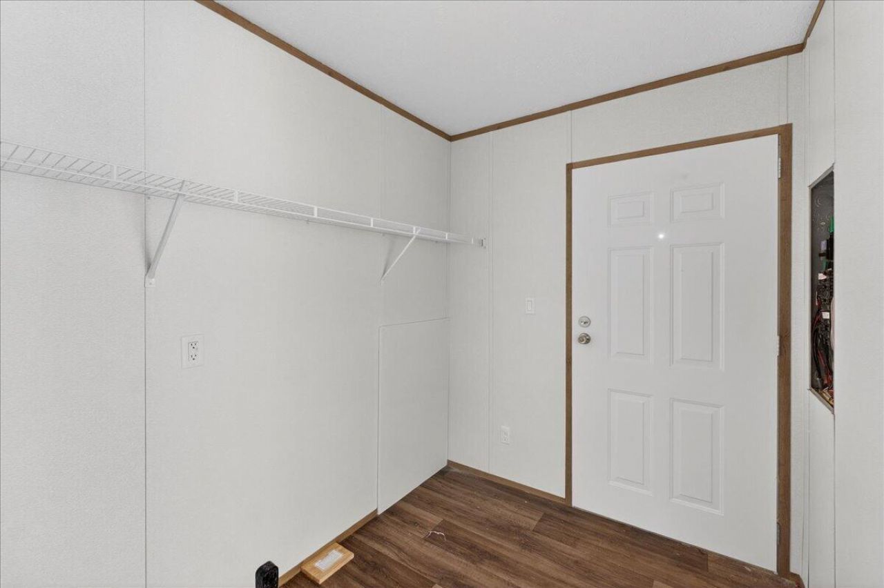 393 Herndon Street Photo 34