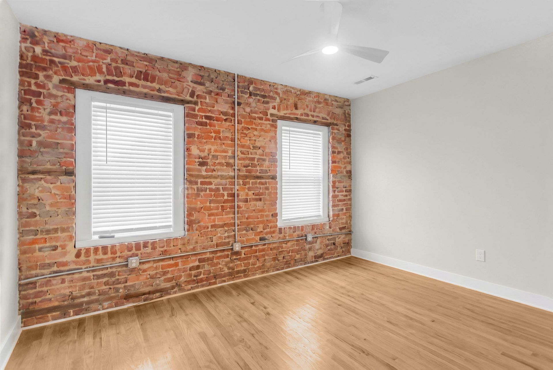 137 Calhoun Street Photo 11