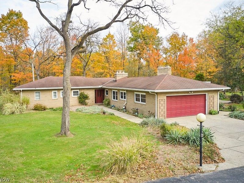 3288 Spring Valley Road , Akron, OH 44333 Photo 1