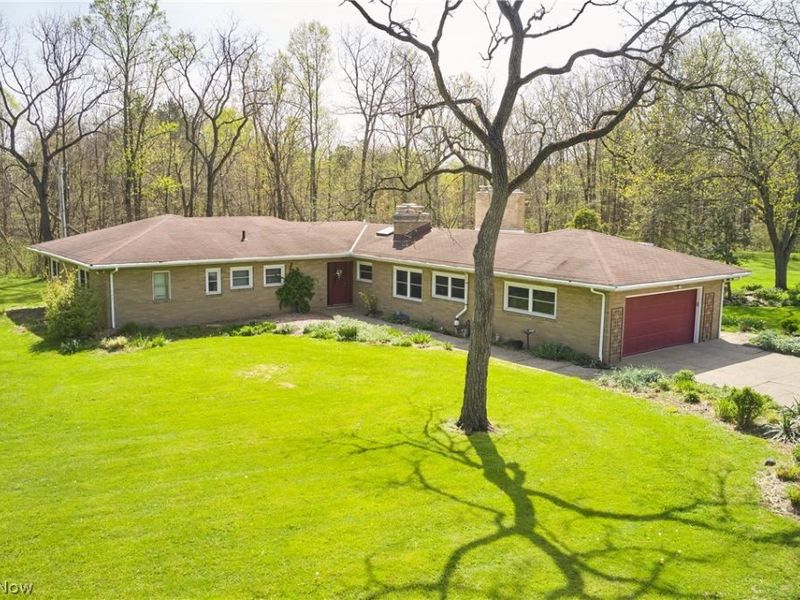 3288 Spring Valley Road, Akron, OH 44333 Photo 1
