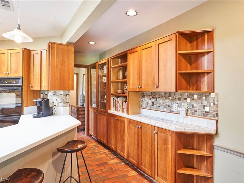 3288 Spring Valley Road, Akron, OH 44333 Photo 11