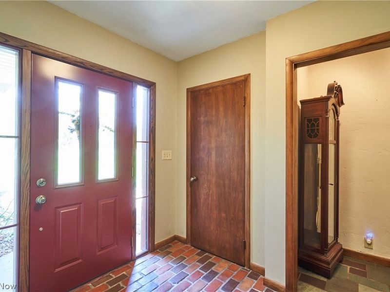 3288 Spring Valley Road, Akron, OH 44333 Photo 3