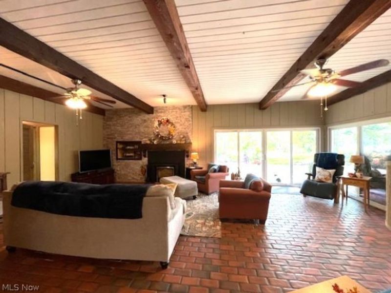 3288 Spring Valley Road , Akron, OH 44333 Photo 9