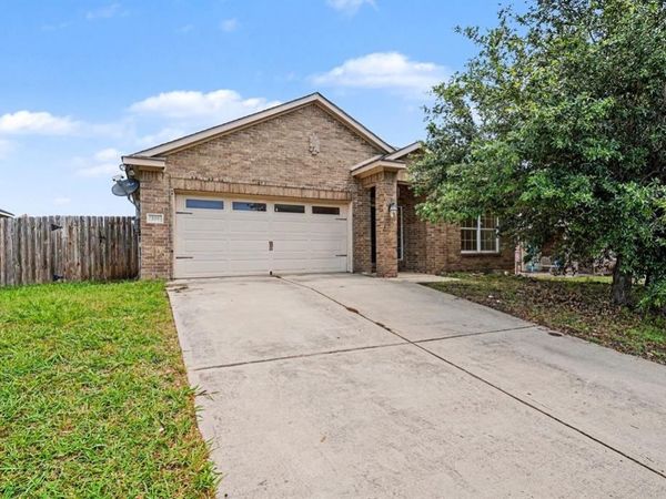 335 Quail Crossing Drive , Sanger, TX 76266