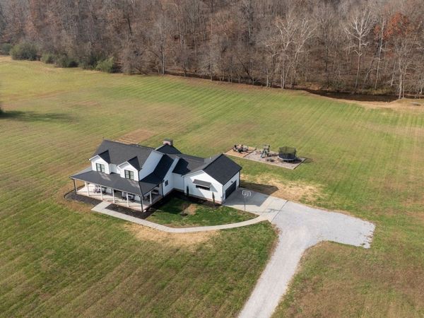 1227 Stayton Road , Cumberland Furnace, TN 37051