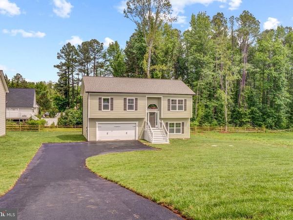 19 CAROL STREET, FREDERICKSBURG, VA 22405