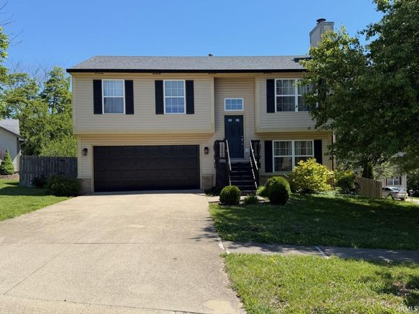 2607 S Southern Pines Court, Bloomington, IN 47403