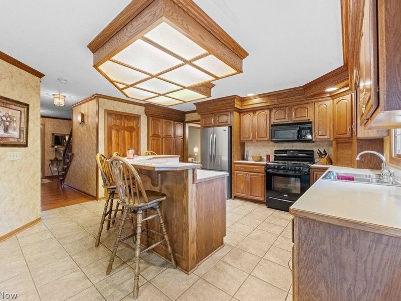 6962 Mapleridge Circle NW, Canton, OH 44718 Photo 11