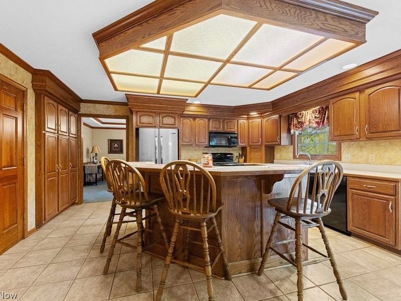 6962 Mapleridge Circle NW, Canton, OH 44718 Photo 12